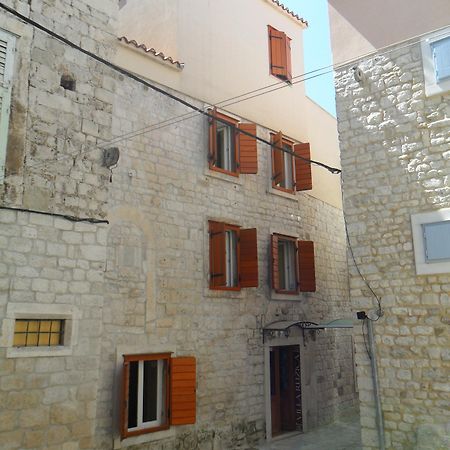 Villa Ruzica โตรกีร์ ภายนอก รูปภาพ