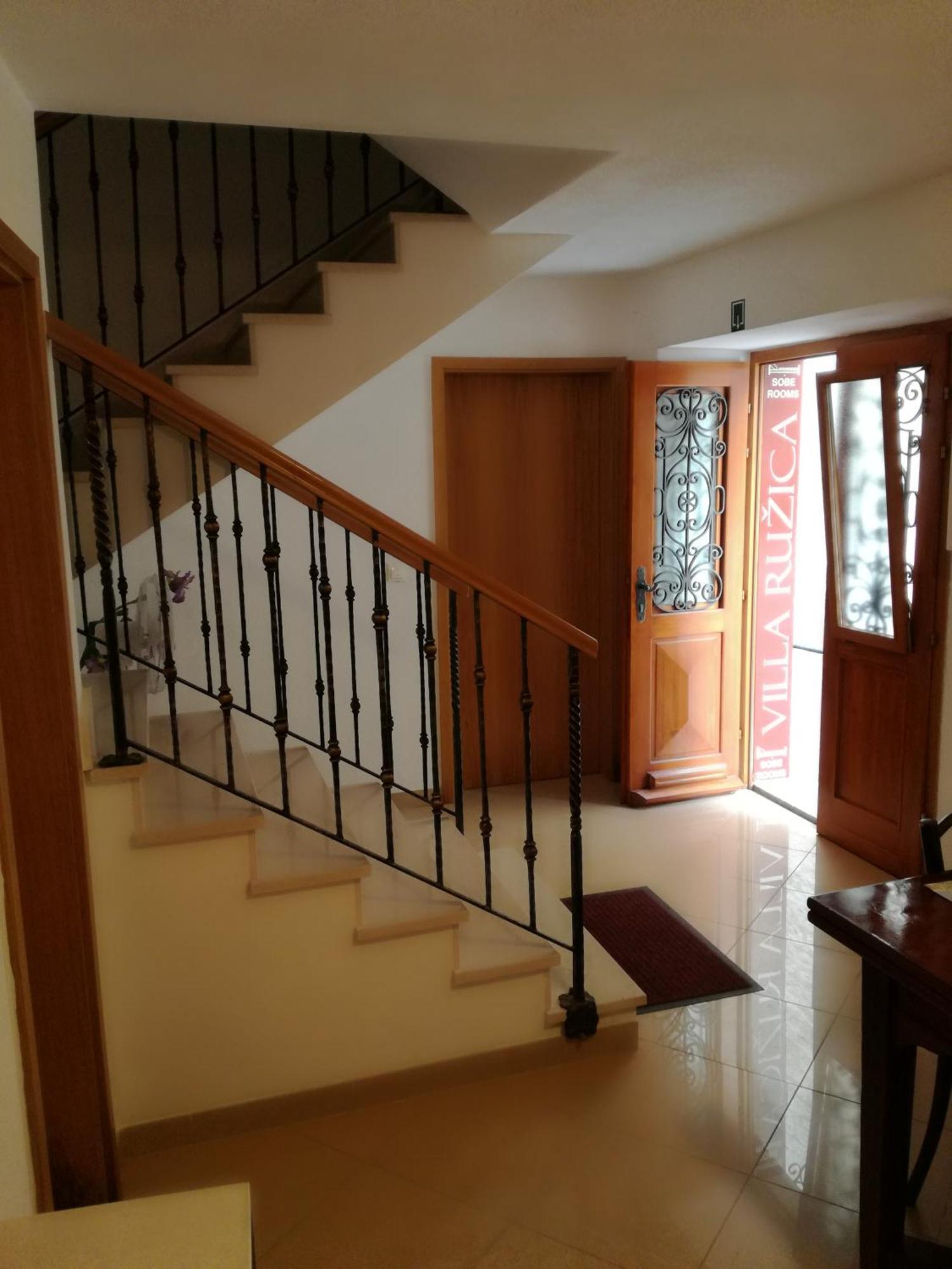 Villa Ruzica โตรกีร์ ภายนอก รูปภาพ